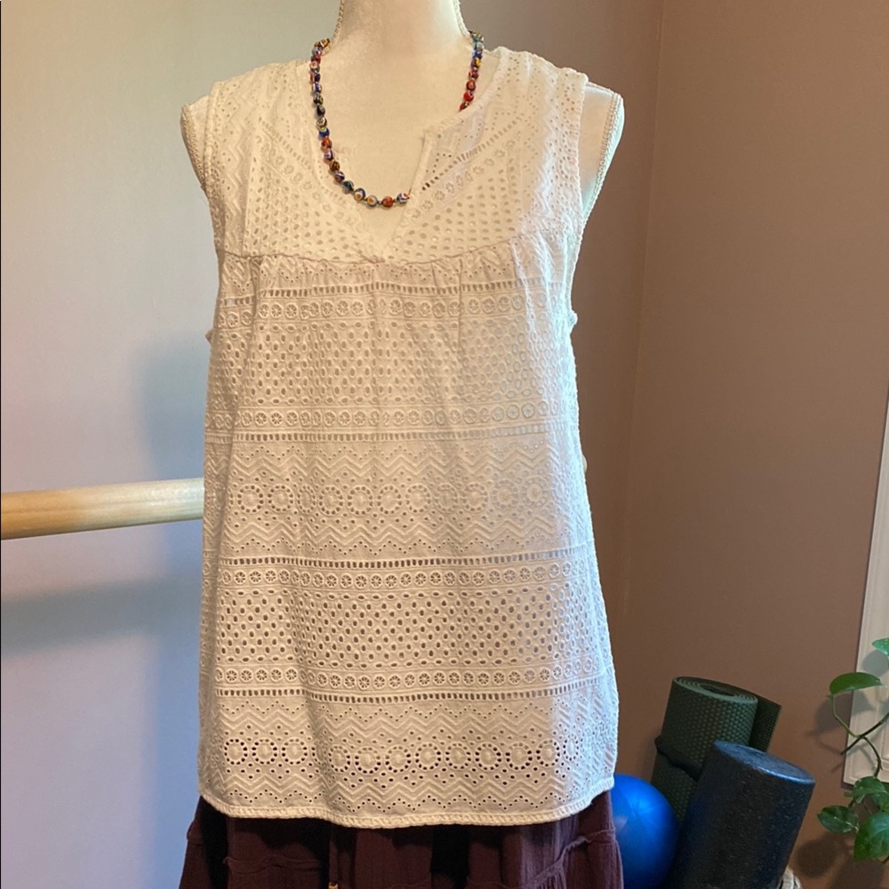 Lucky Brand white eyelet top M NWT